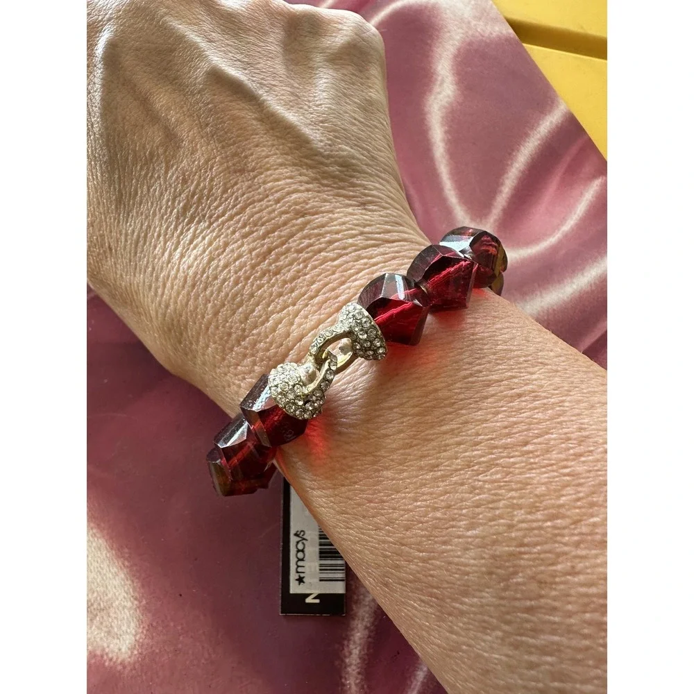 Vintage Anne Klein Red Faceted Bead ElasticBracelet Gold Tone Pave Crystal Charm